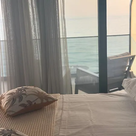 Stella Maris Aparthotel 4*