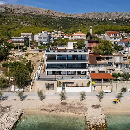 Stella Maris Apartahotel 4*